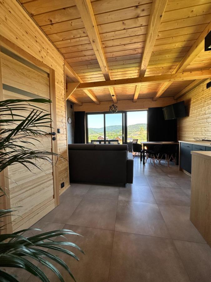 Jaworowe Wzgorze Ferienhaus *